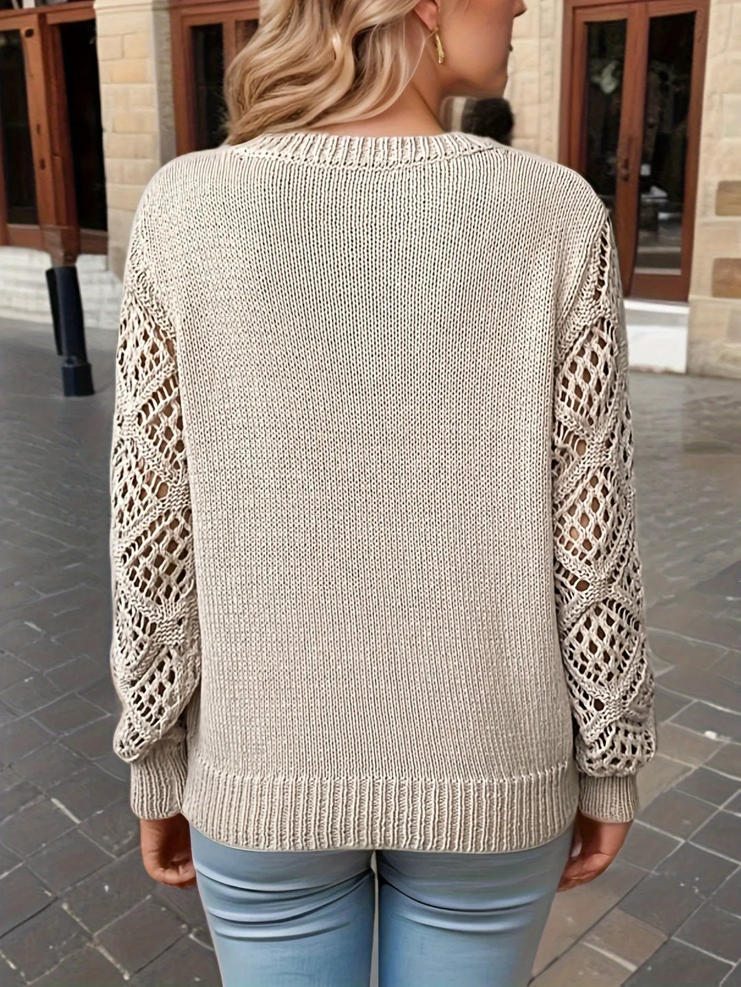 Lune London | Solid V-neck knit sweater