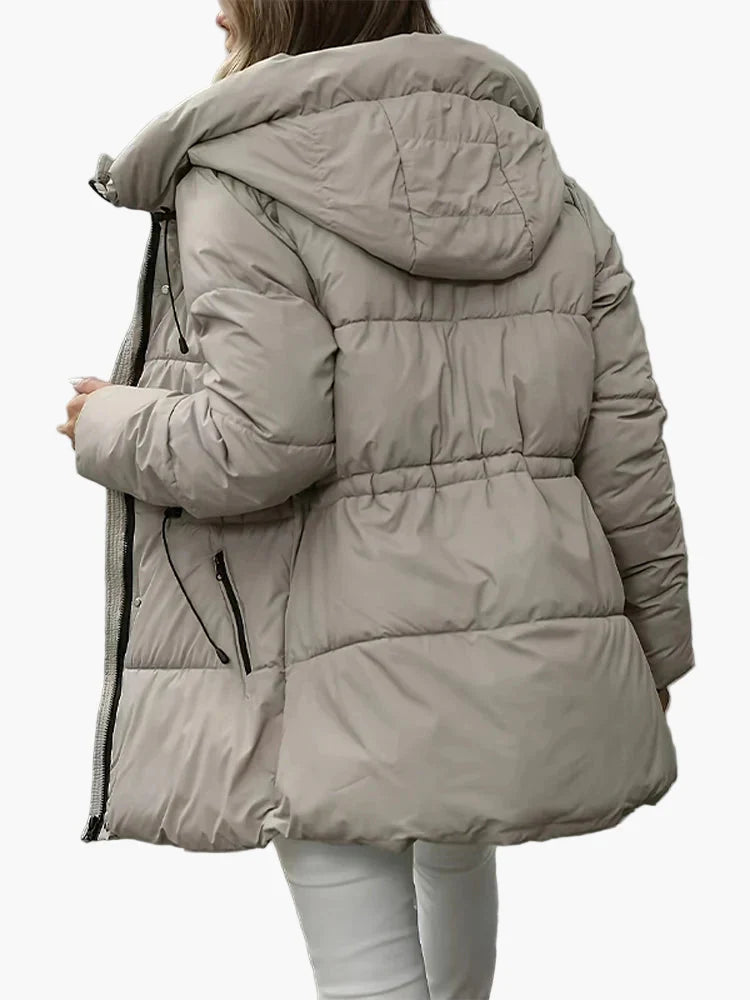 Lune London | Quilted winter jacket with hood - Elegant and warm coat for leisure and everyday use