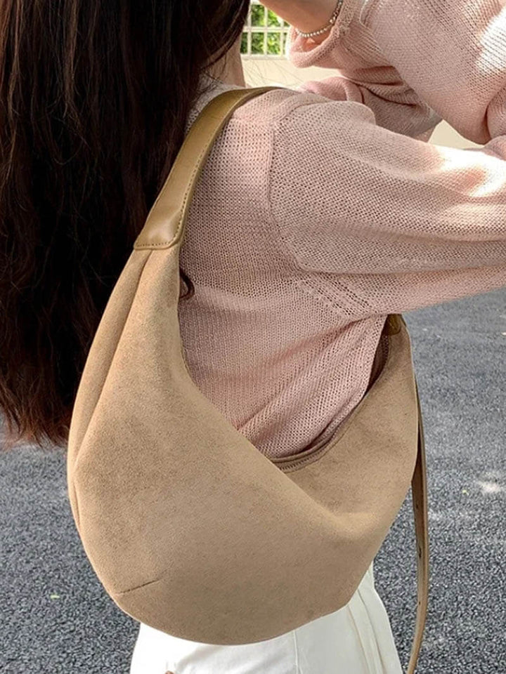 Chic Und Stil | Half-Moon Bag Made Of Suede