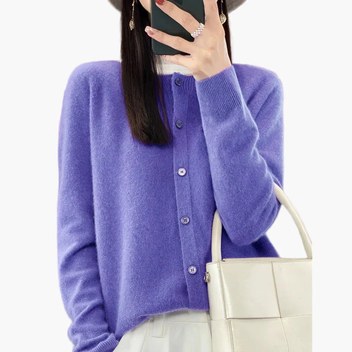 Chic und Stil | Classic cardigan - Elegant everyday style for the office and leisure