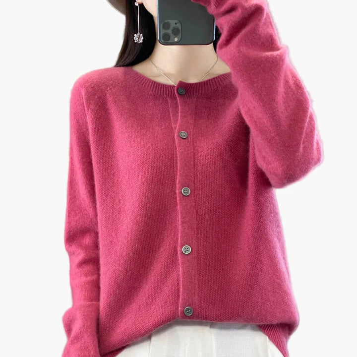 Chic und Stil | Classic cardigan - Elegant everyday style for the office and leisure