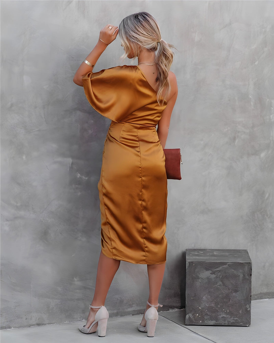 Lune London | Elegant One Shoulder Evening Dress