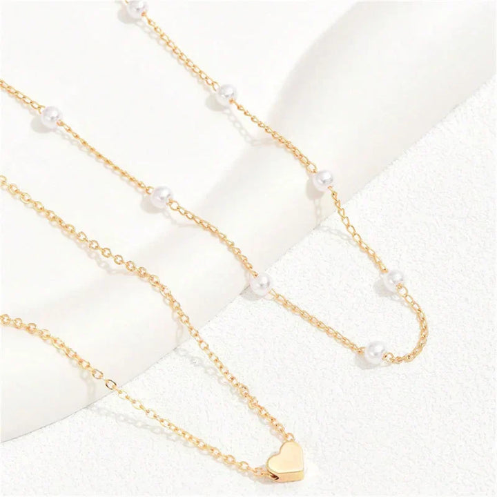 Chic Und Stil | Pearl Choker Heart Necklace for Women