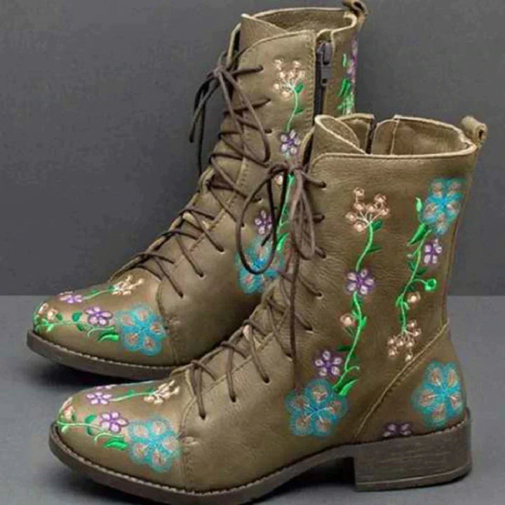 Lune London | Retro Boots with Ethnic Embroidery