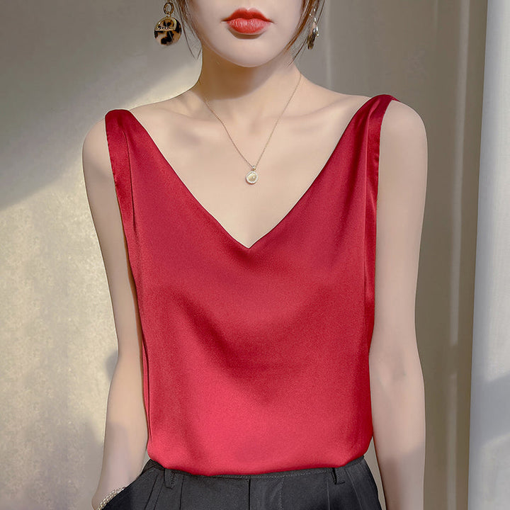 Chic und Stil | Sleeveless Top Made of Satin Silk