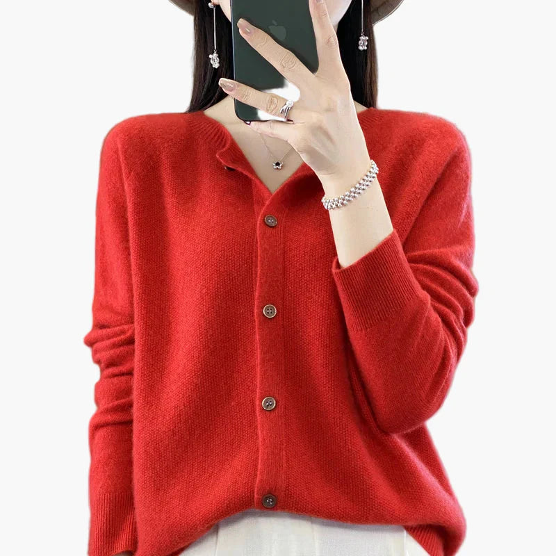 Chic und Stil | Classic cardigan - Elegant everyday style for the office and leisure