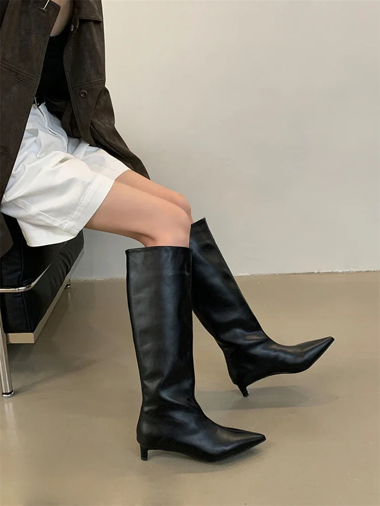 Lune London | Knee-length thin heeled boots