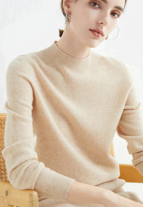 Lune London | Sweater for women - Timeless elegance in feather-light softness