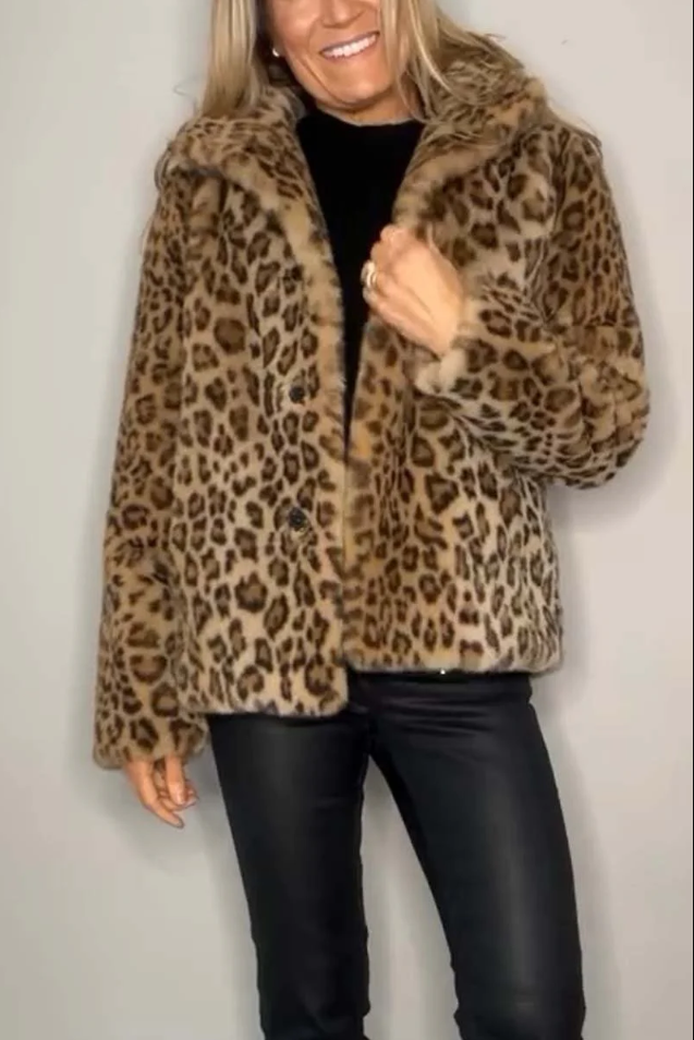 Lune London | Classic Ladies Winter Coat with Leopard Print