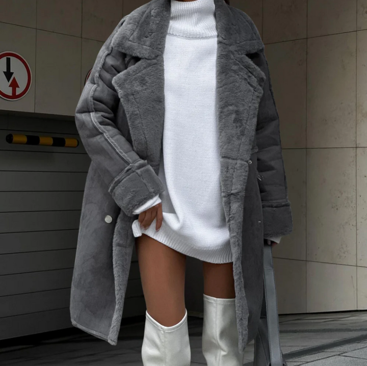 Lune London | elegant long fleece coat for women