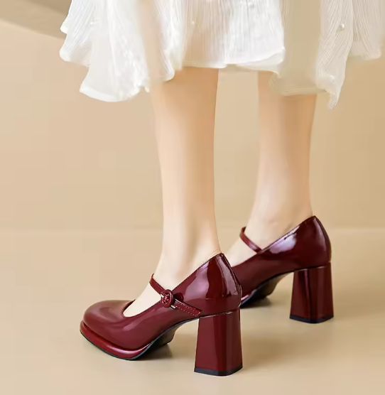 Chic Und Stil | Stylish Waterproof Mary Jane Pumps