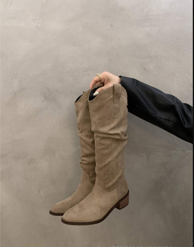 Lune London - Vintage Suede Boots with Ruffles