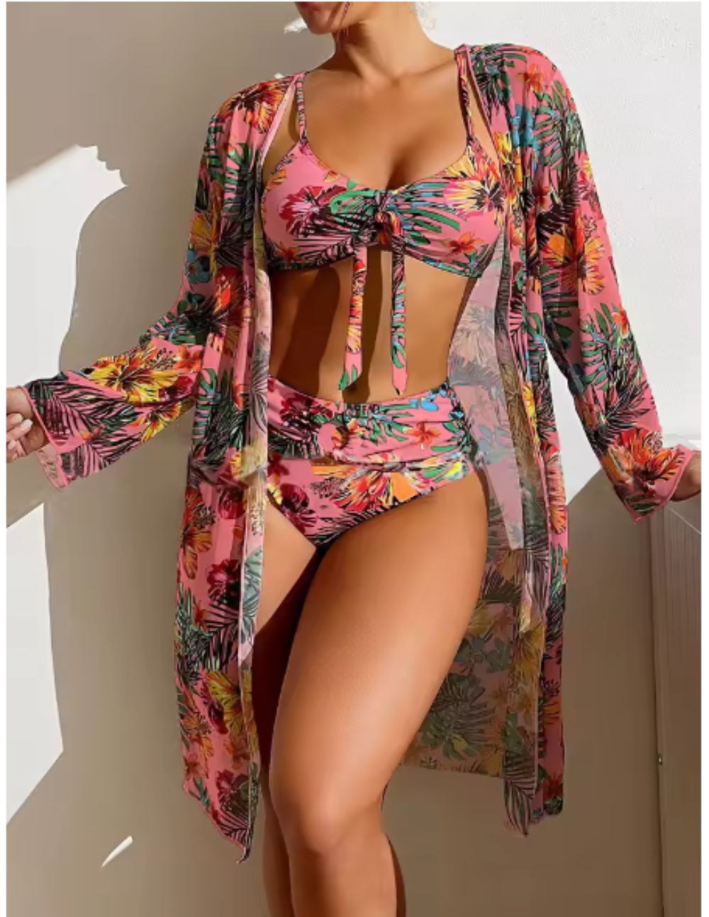 Lune London – Fashionable bikini set for summer 23