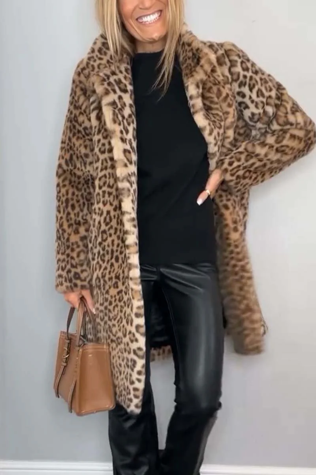 Lune London | Classic Ladies Winter Coat with Leopard Print