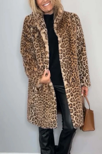 Lune London | Classic Ladies Winter Coat with Leopard Print
