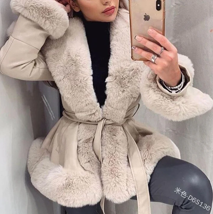 Lune London | elegant fur coat