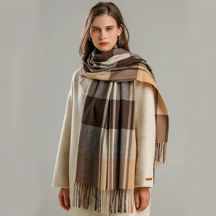 Lune London | Classic Scarf with Checkered Pattern