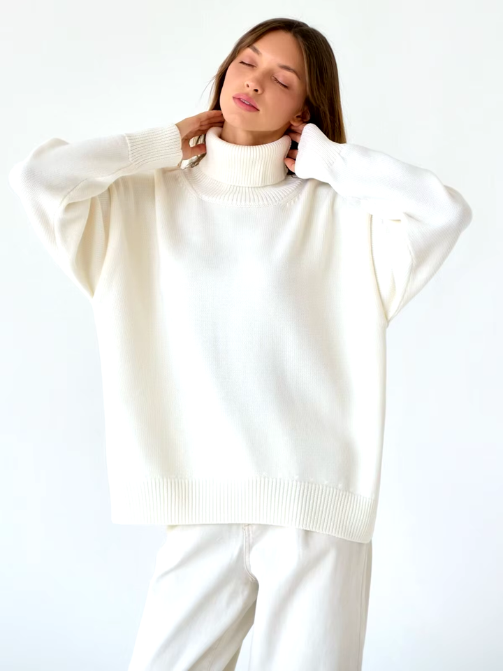 Lune London | Cozy Oversized Sweater with Turtleneck