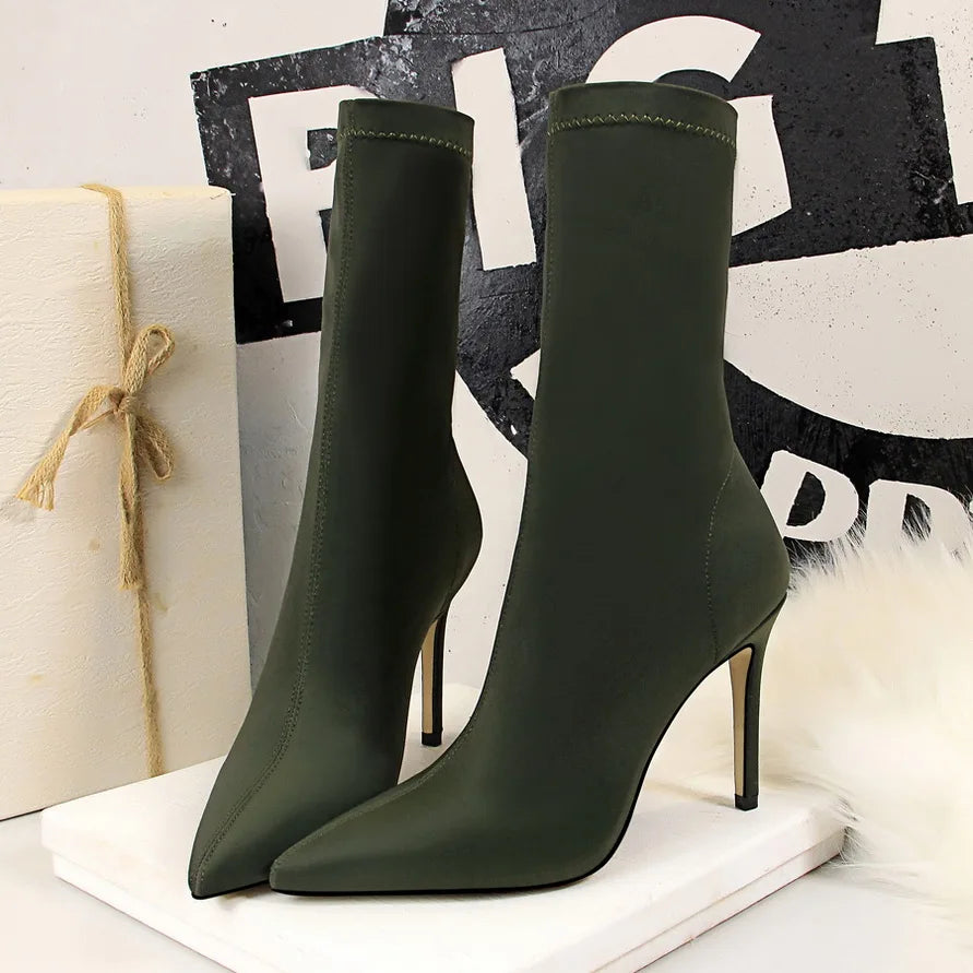 Lune London | Round socks soft heels