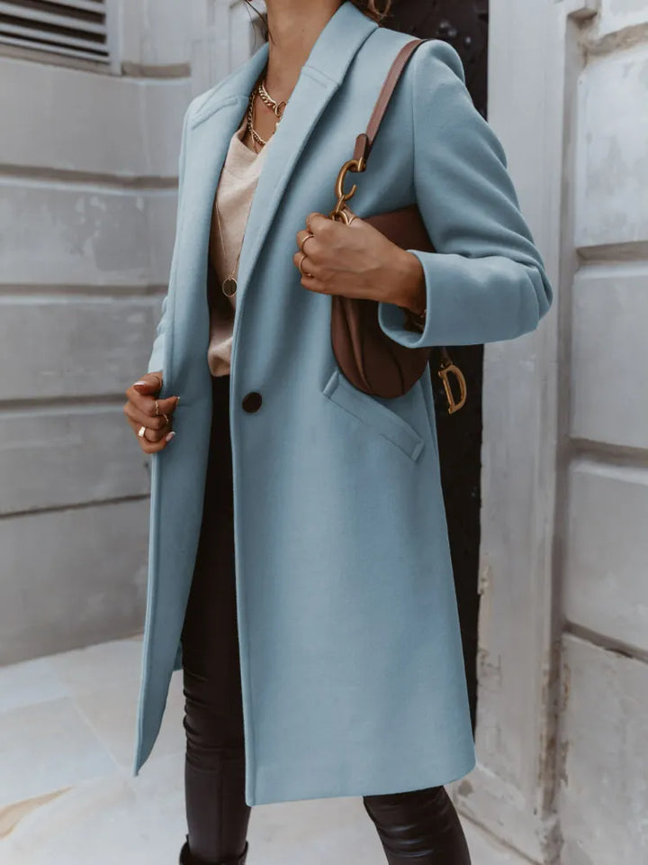 Lune London | Coat - Wool blend - Tailored fit - Button closure - Classic design