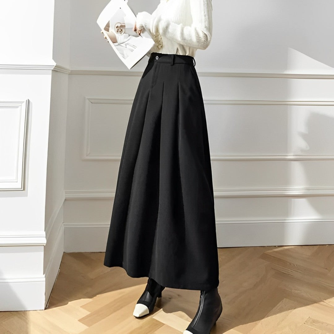 Lune London | High-Waisted Pleated Skirt Made Of Wool