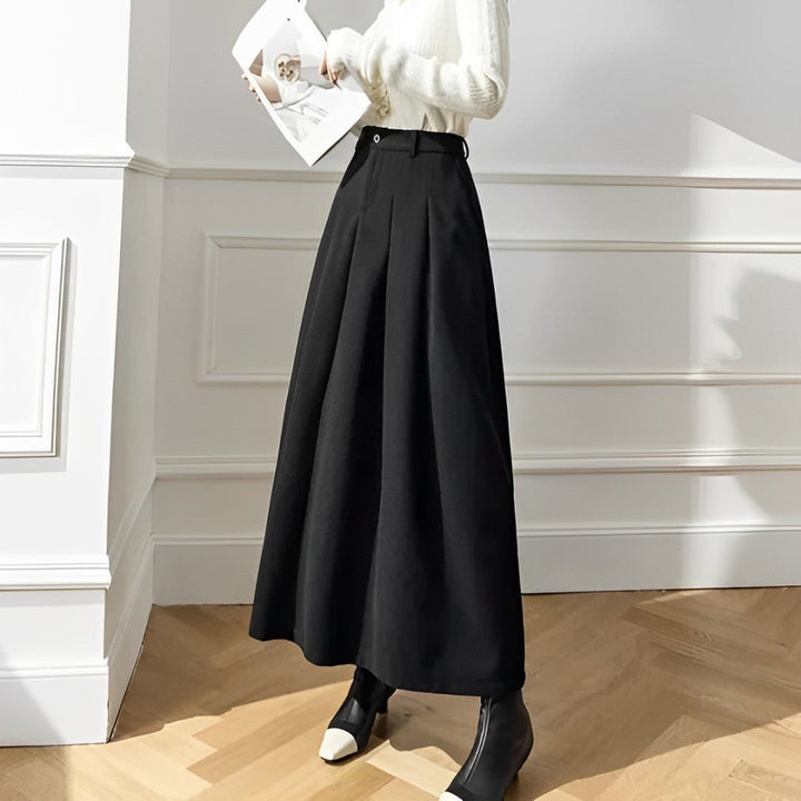 Lune London | High-Waisted Pleated Skirt Made Of Wool