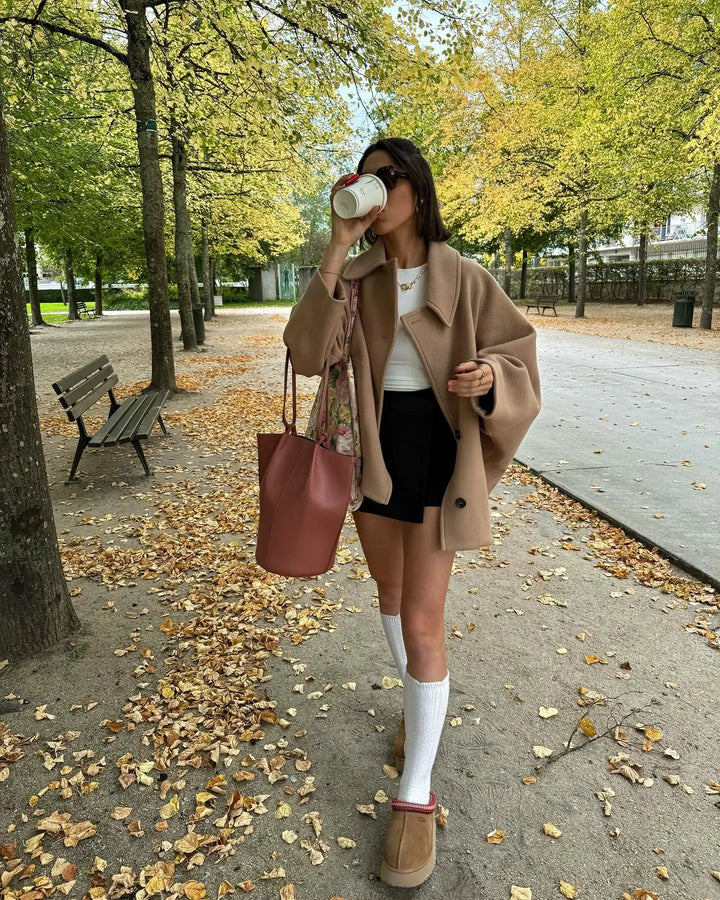 Lune London | Coat - Oversized Fit - Classic Collar - Button Closure - Long Sleeves
