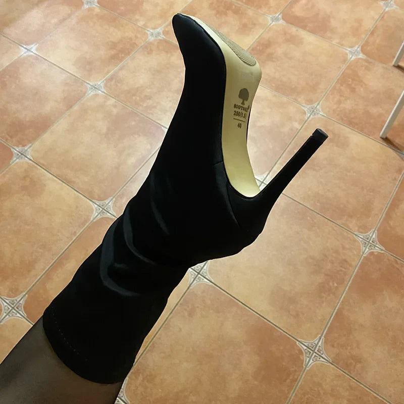 Lune London | Round socks soft heels
