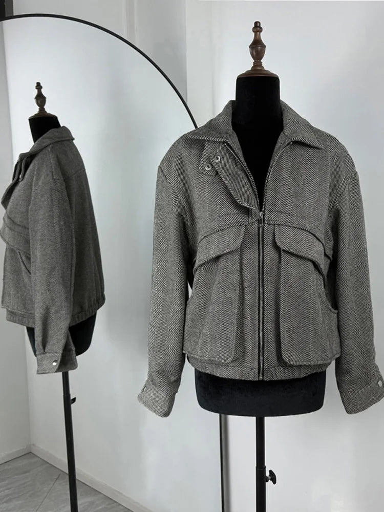 Lune London | Autumn coat - Elegant and comfortable high-waisted coat with zipper for cooler days