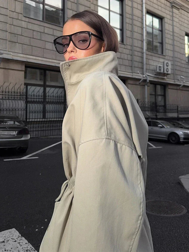 Lune London | Trench coat - Elegant and comfortable coat with tie belt and classic collar for autumn