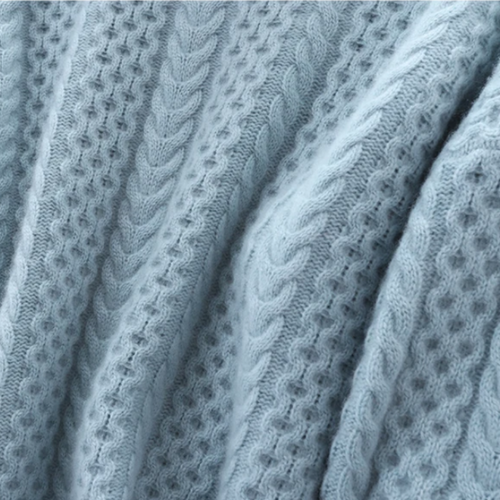 Lune London | Classic Turtleneck Sweater - Figure-Hugging Winter Comfort