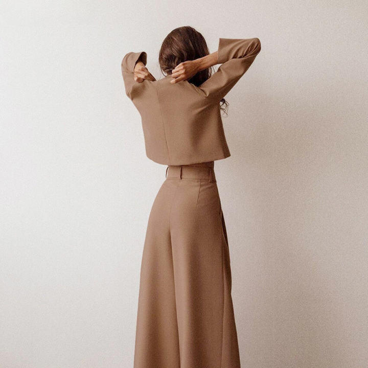 Lune London | Elegant Women's Two-Piece Set with Wide-Leg Pants