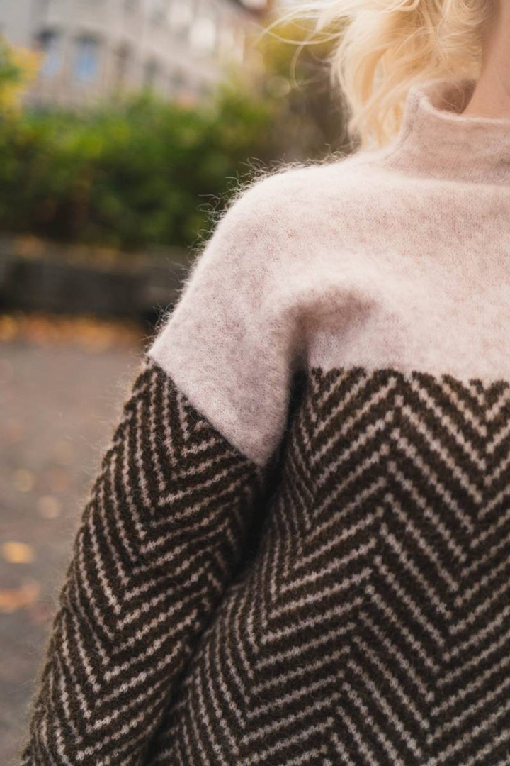 Lune London | Sweater Soft Cashmere Turtleneck Sweater