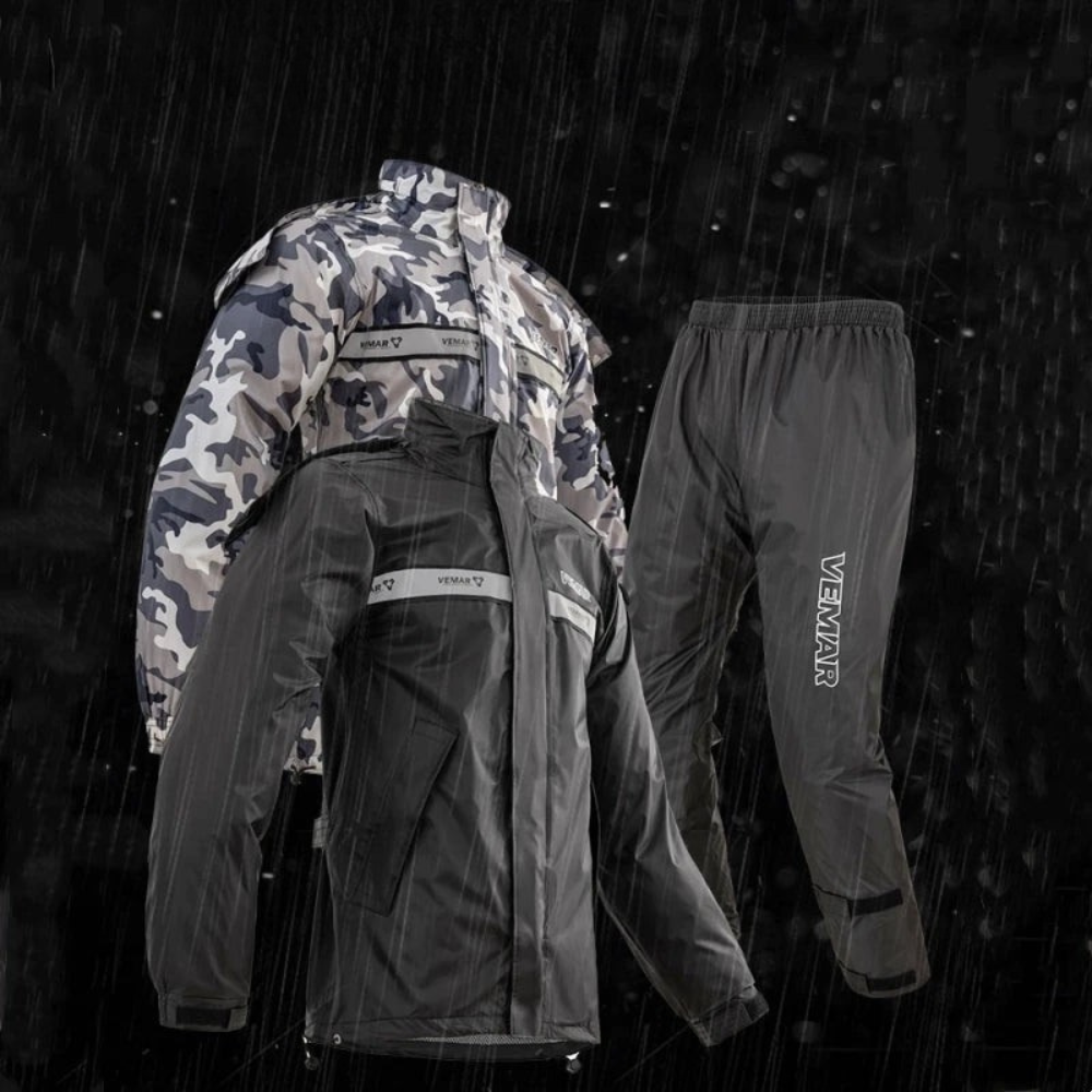 Lune London | Unisex waterproof motorcycle rain suit with hood