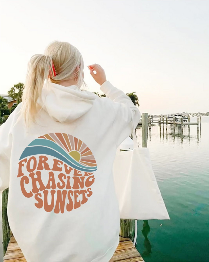 Lune London | Comfortable Hoodie "Forever chasing sunsets"