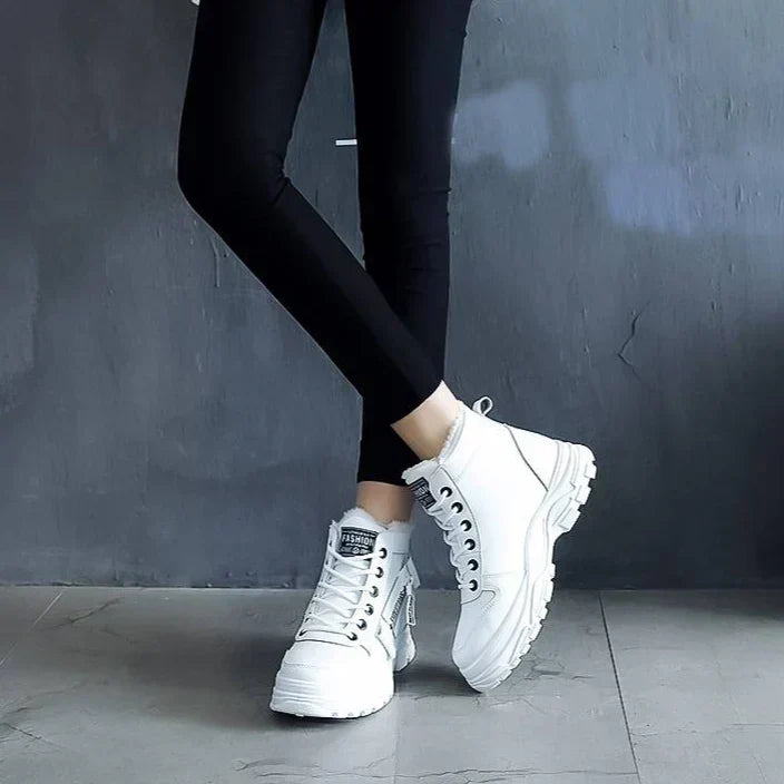 Lune London | Waterproof Women's Winter Boots with Soft Lining
