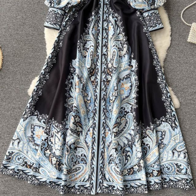 Lune London | A-Line Dress with Belt and Floral Pattern