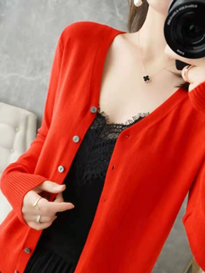 Lune London | V-neck Cardigan for Women - Loose Fit