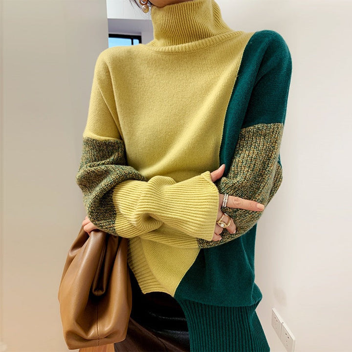 Lune London | Turtleneck in a Contrasting Color