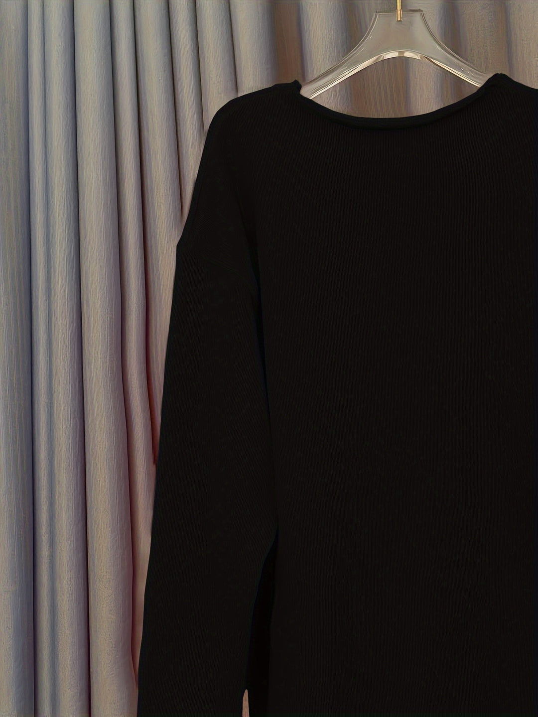 Lune London | Women Plus Size V Neck Sweater