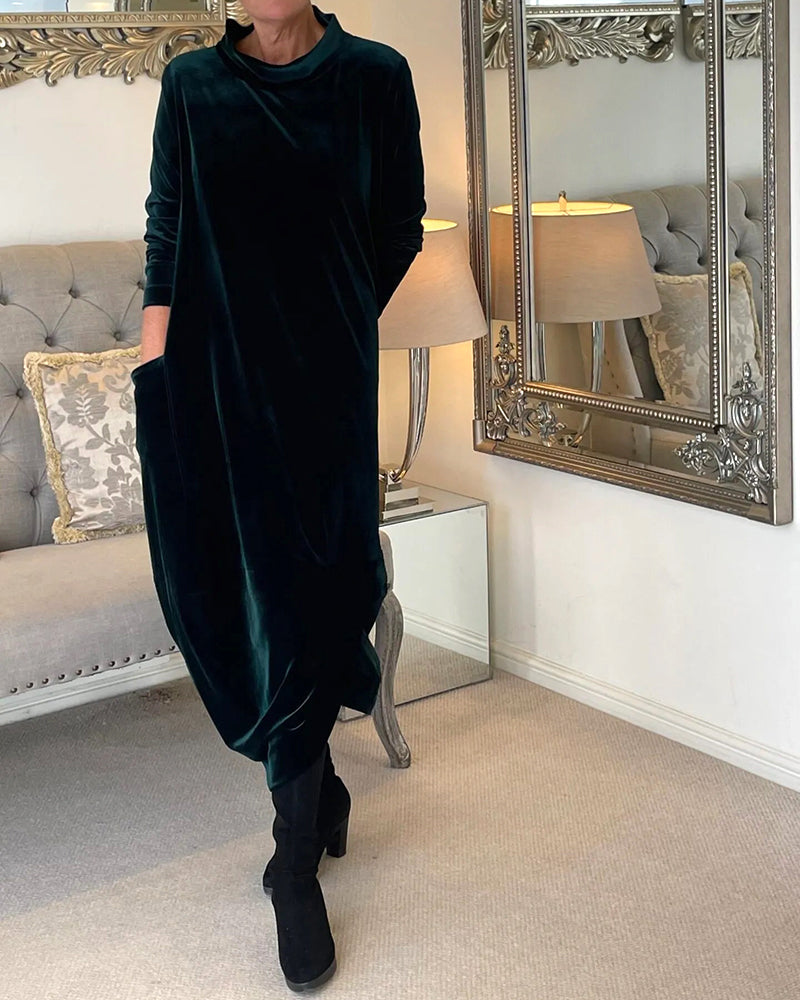Women’s Velvet Dress with Pockets – Elegant & Comfortable | Lune London