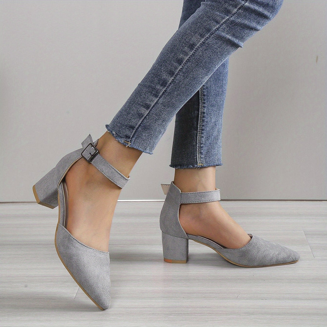 Lune London | Women's sandals with block heel lacing, with ankle strap, elegant