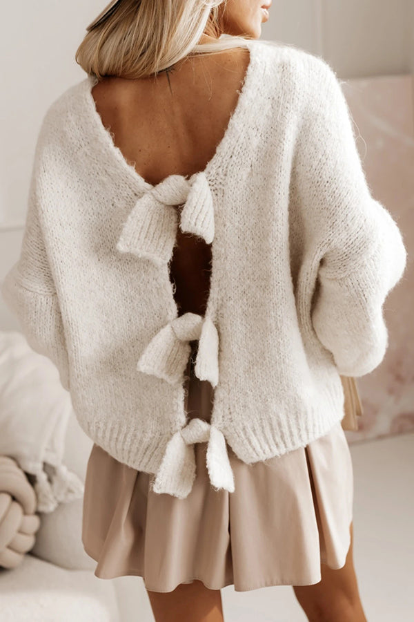 Lune London | Knit pullover with open back and bow