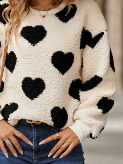 Lune London | Cozy knit sweater with heart pattern for winter elegance