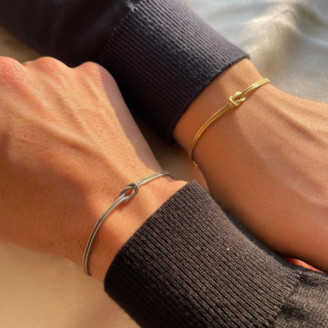 Lune London | Elegant Love Knot Bracelet for Women