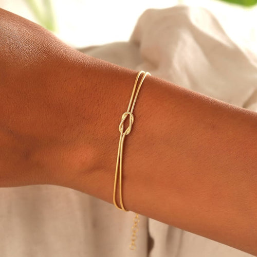 Lune London | Minimalistische Armreif Liebesknoten