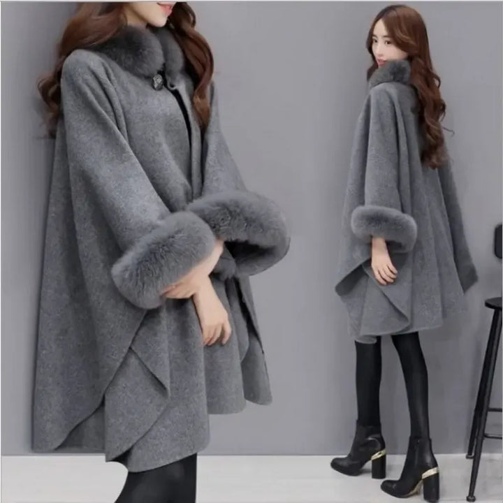 Lune London | Cape Jacket Elegant Women's Cape with Faux Fur Trim