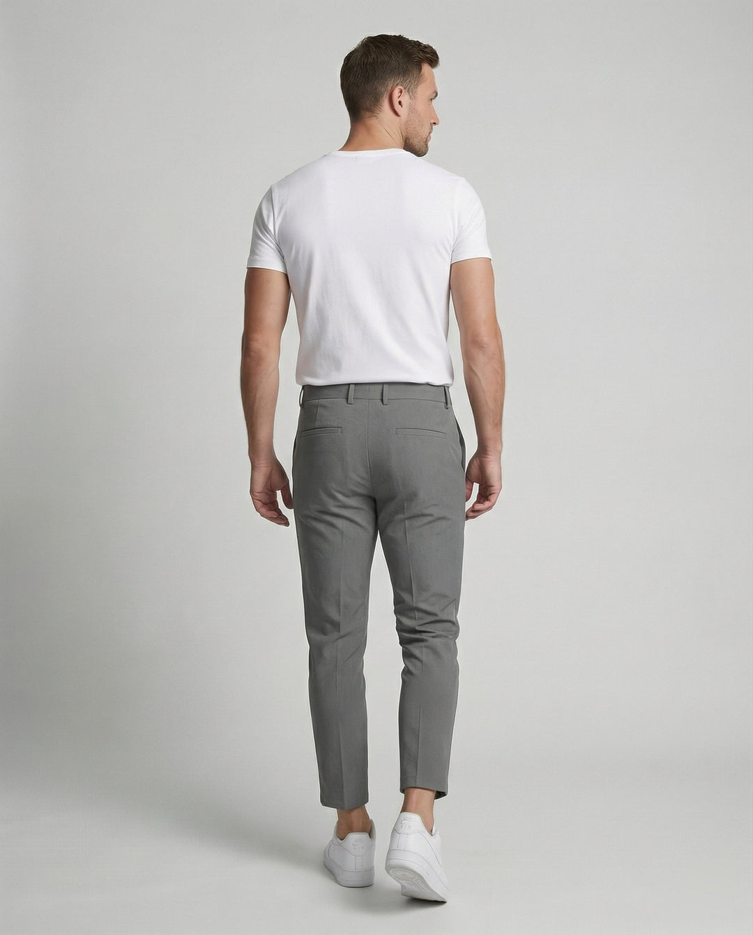 Men's chinos elegant and comfortable