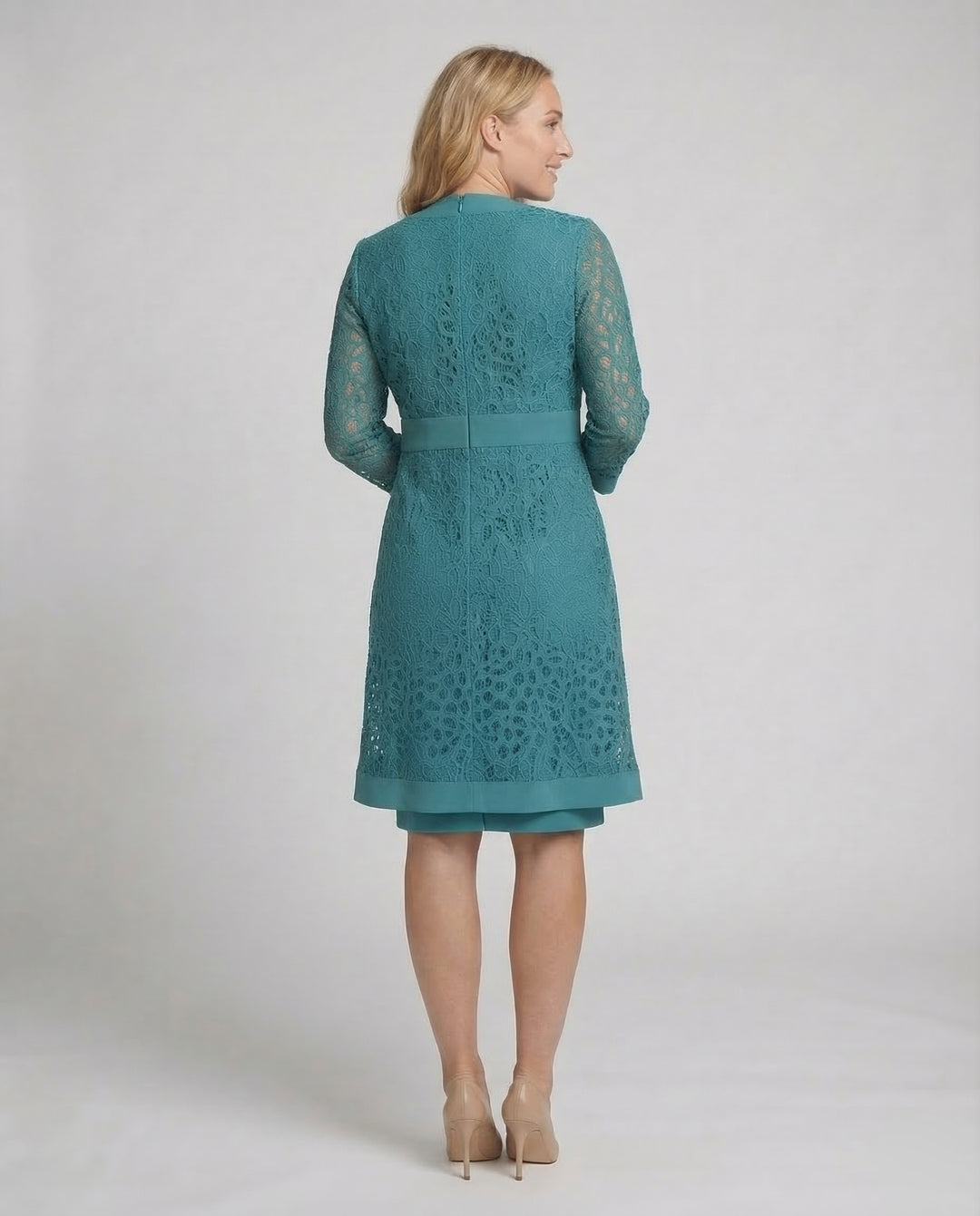 Women’s Lace Two-Piece Set with Vest & Elegant Design | Lune London