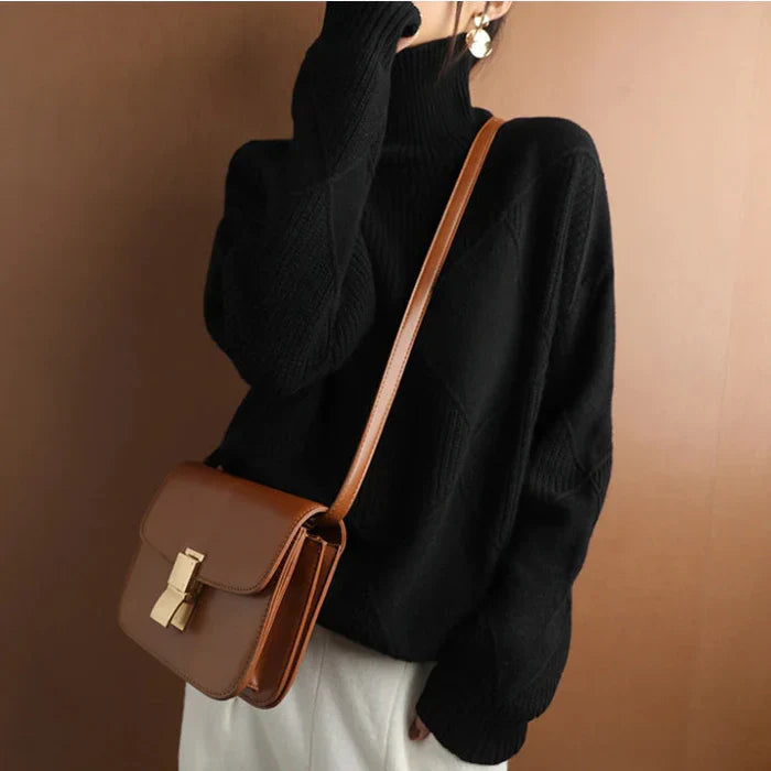 Lune London | European style diamond neck sweater